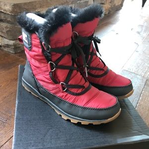 Whitney Short Lace Waterproof Insulated Boot 7.5